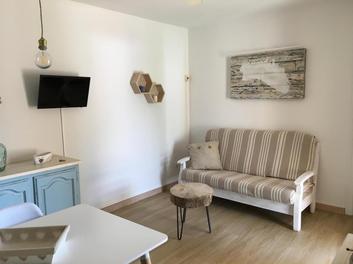 Apartamentos Surest Cala'N Blanes  Exterior photo